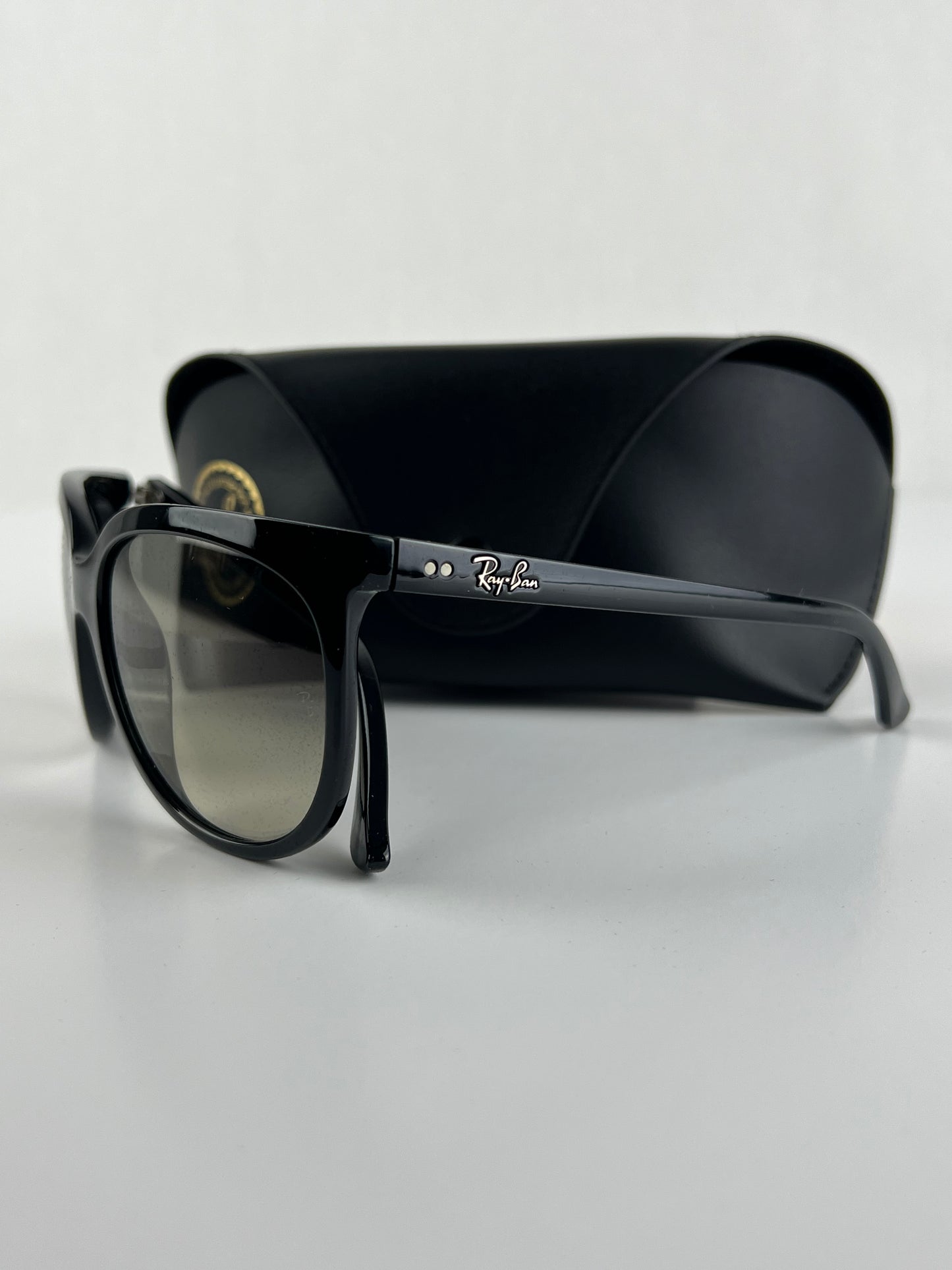 Ray-Ban