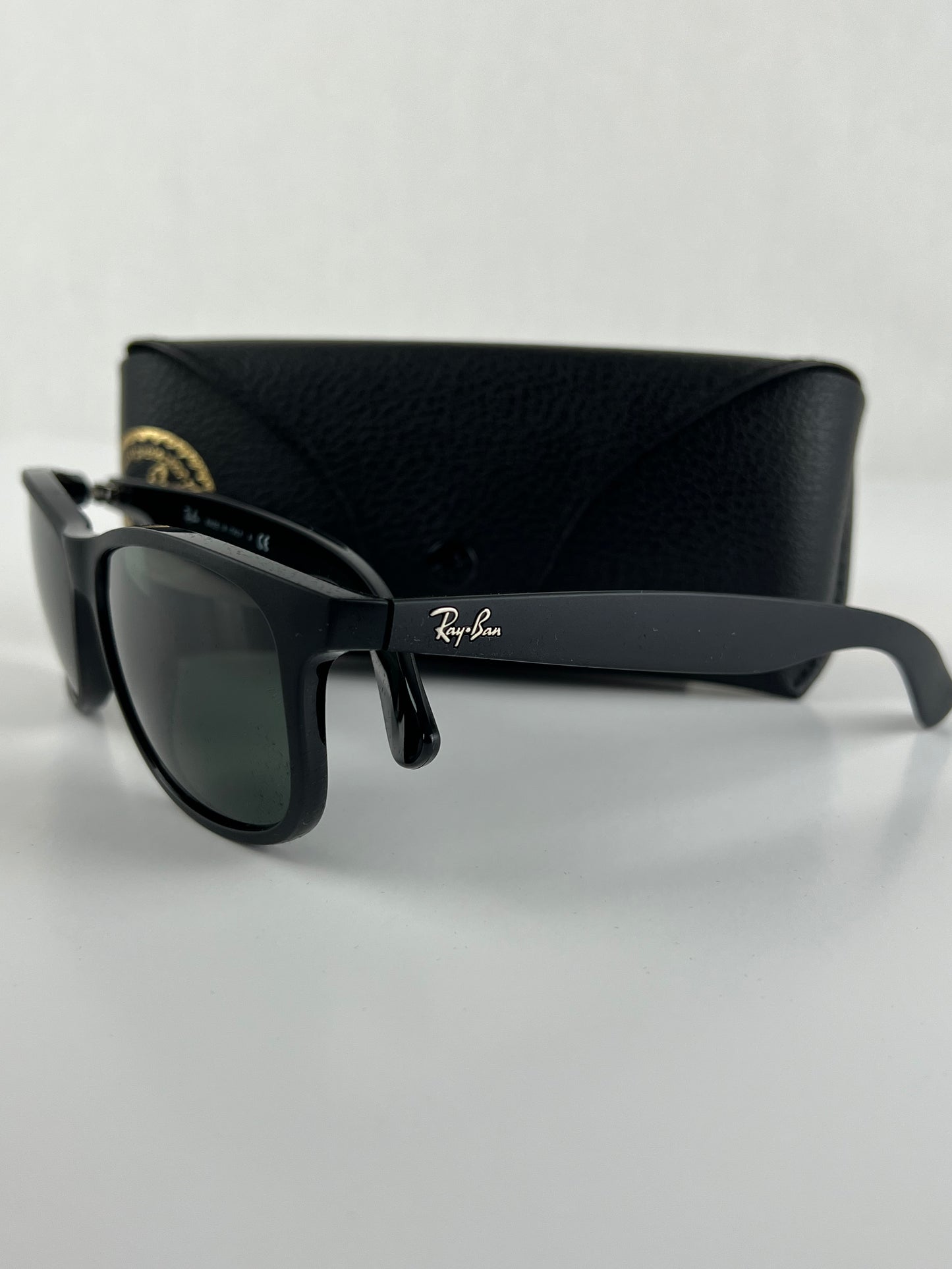 Ray-Ban