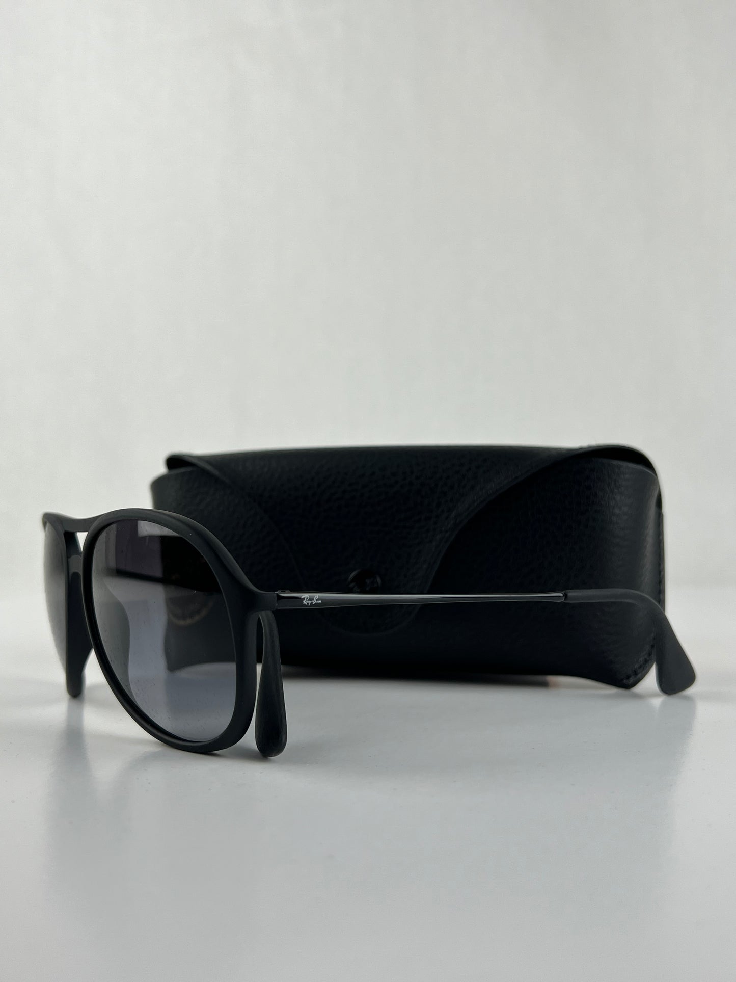 Ray-Ban