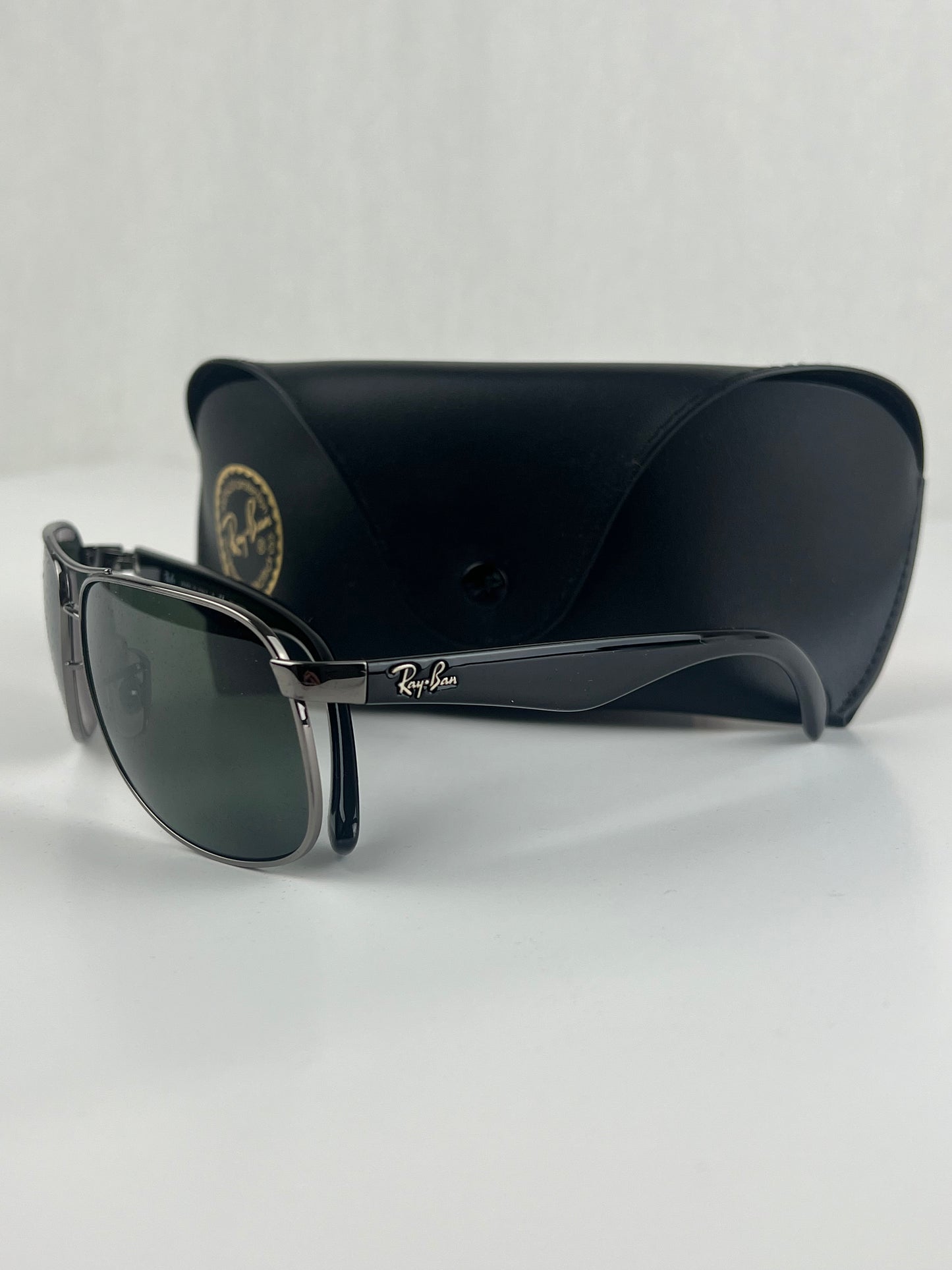 Ray-Ban