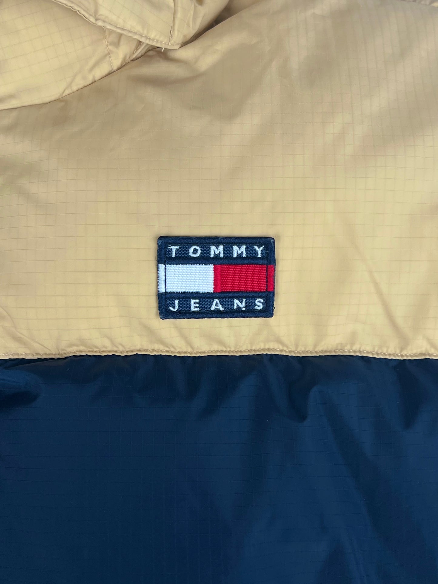 Tommy Hilfiger