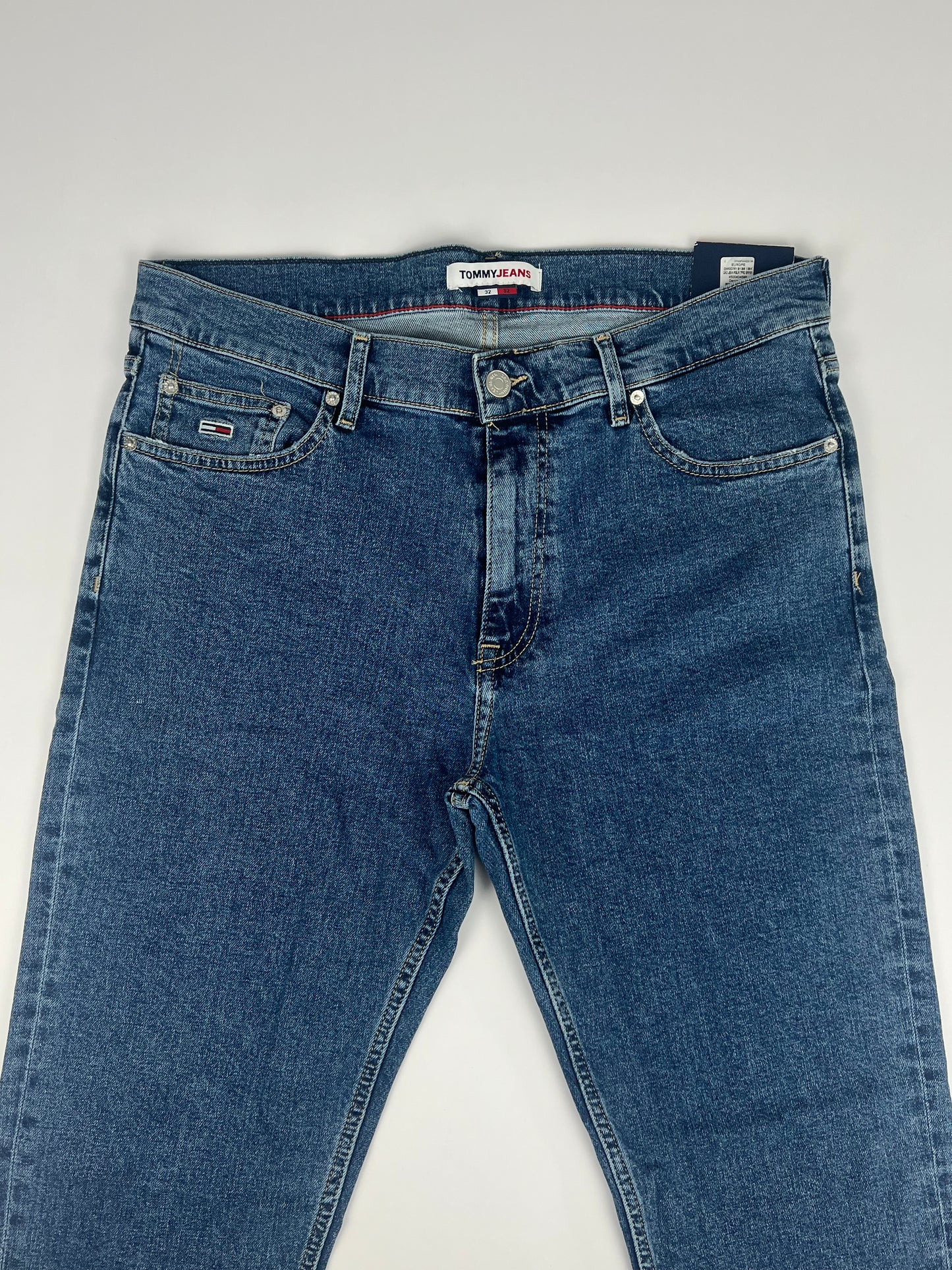 Tommy Hilfiger