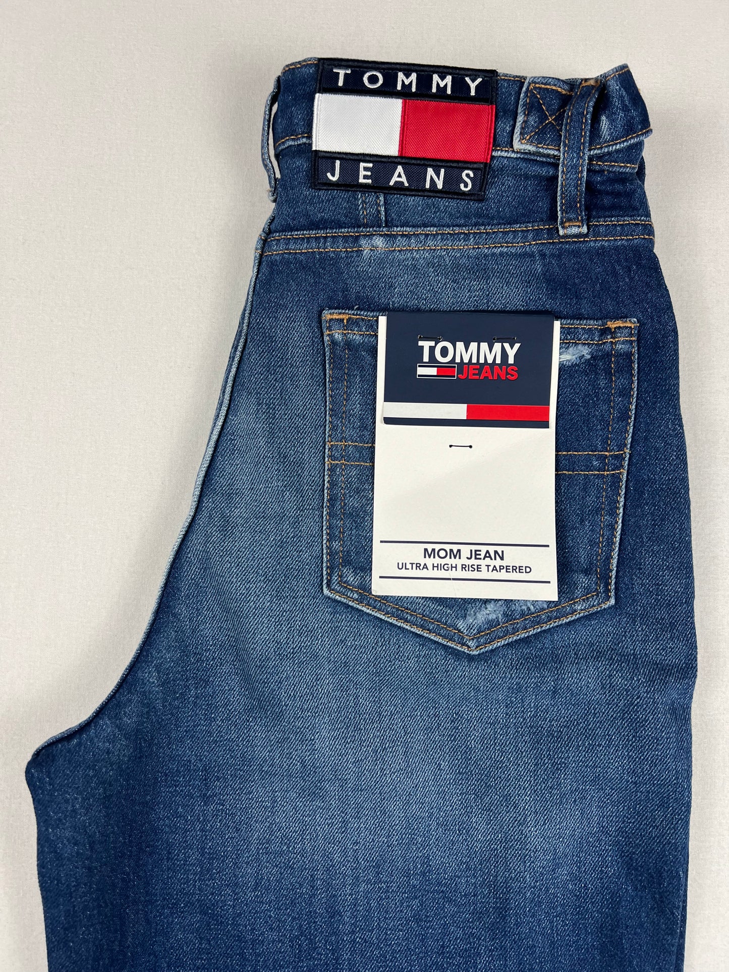 Tommy Hilfiger