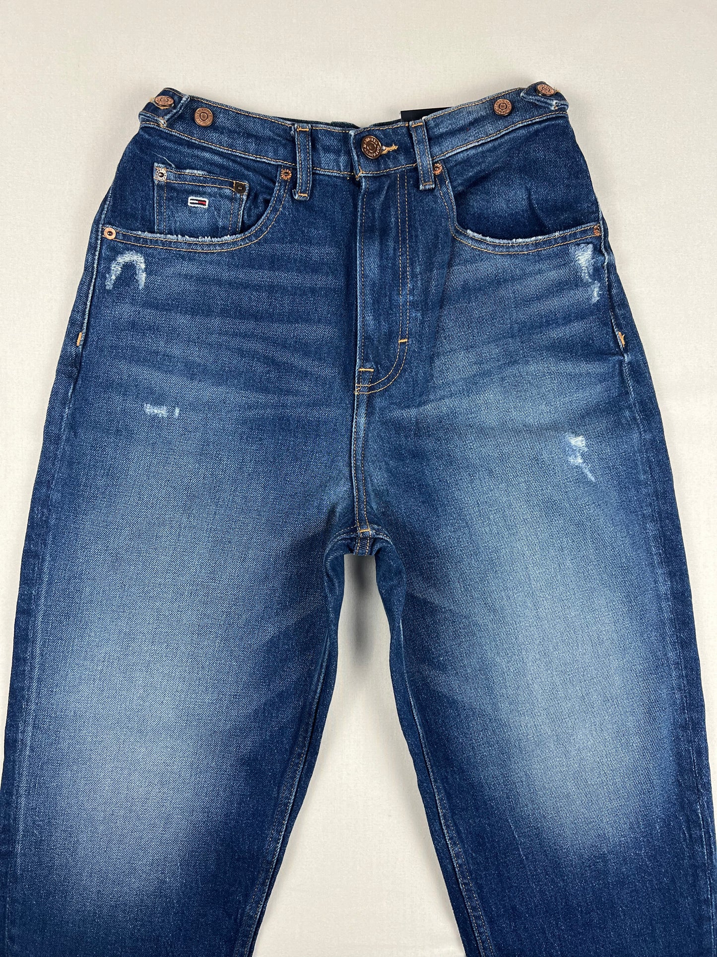 Tommy Hilfiger