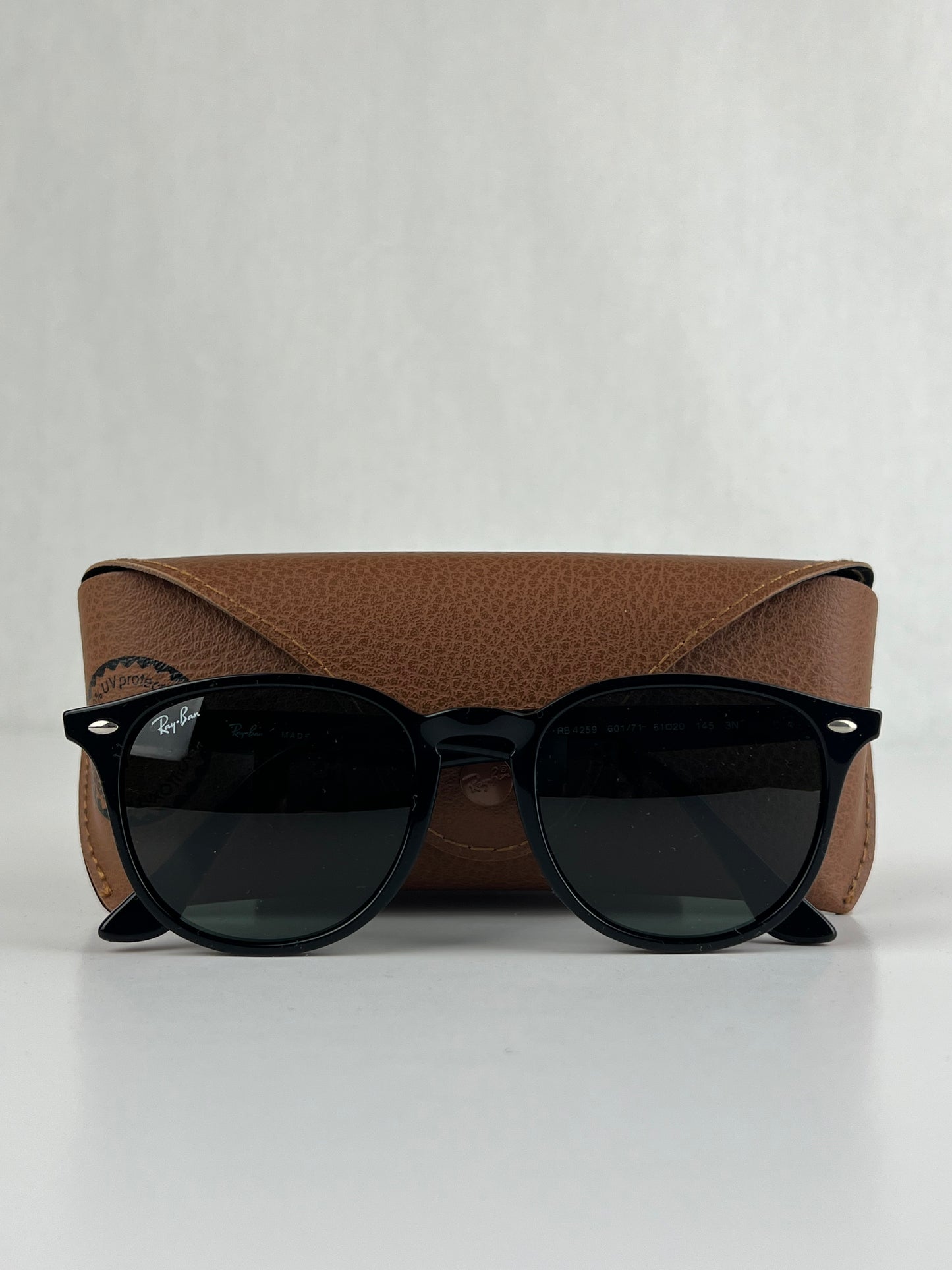 Ray-Ban