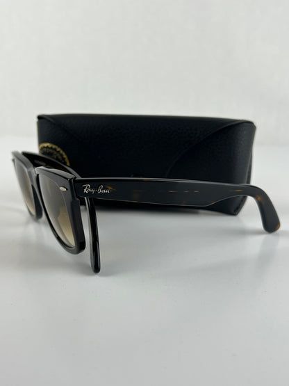 Ray-Ban