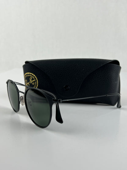 Ray-Ban