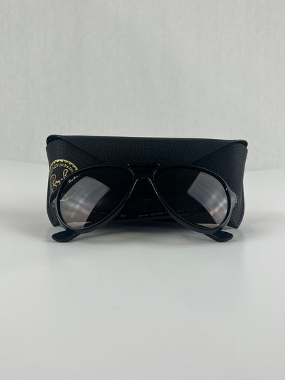 Ray-Ban