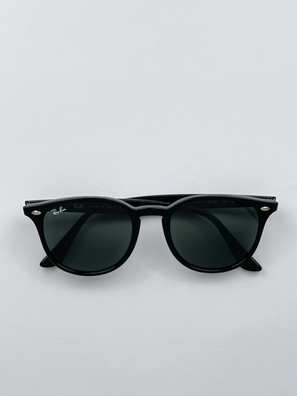 Ray-Ban