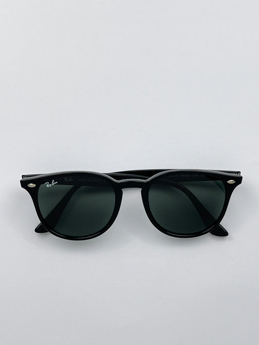 Ray-Ban
