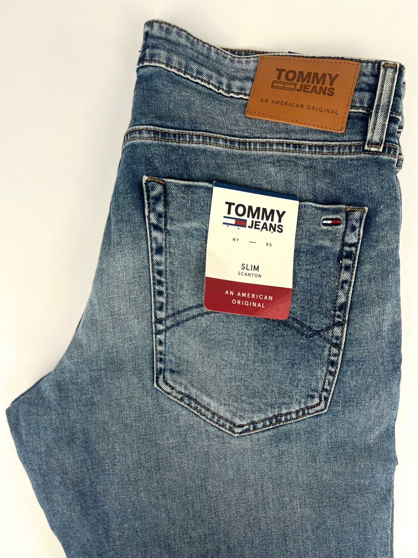 Tommy Hilfiger