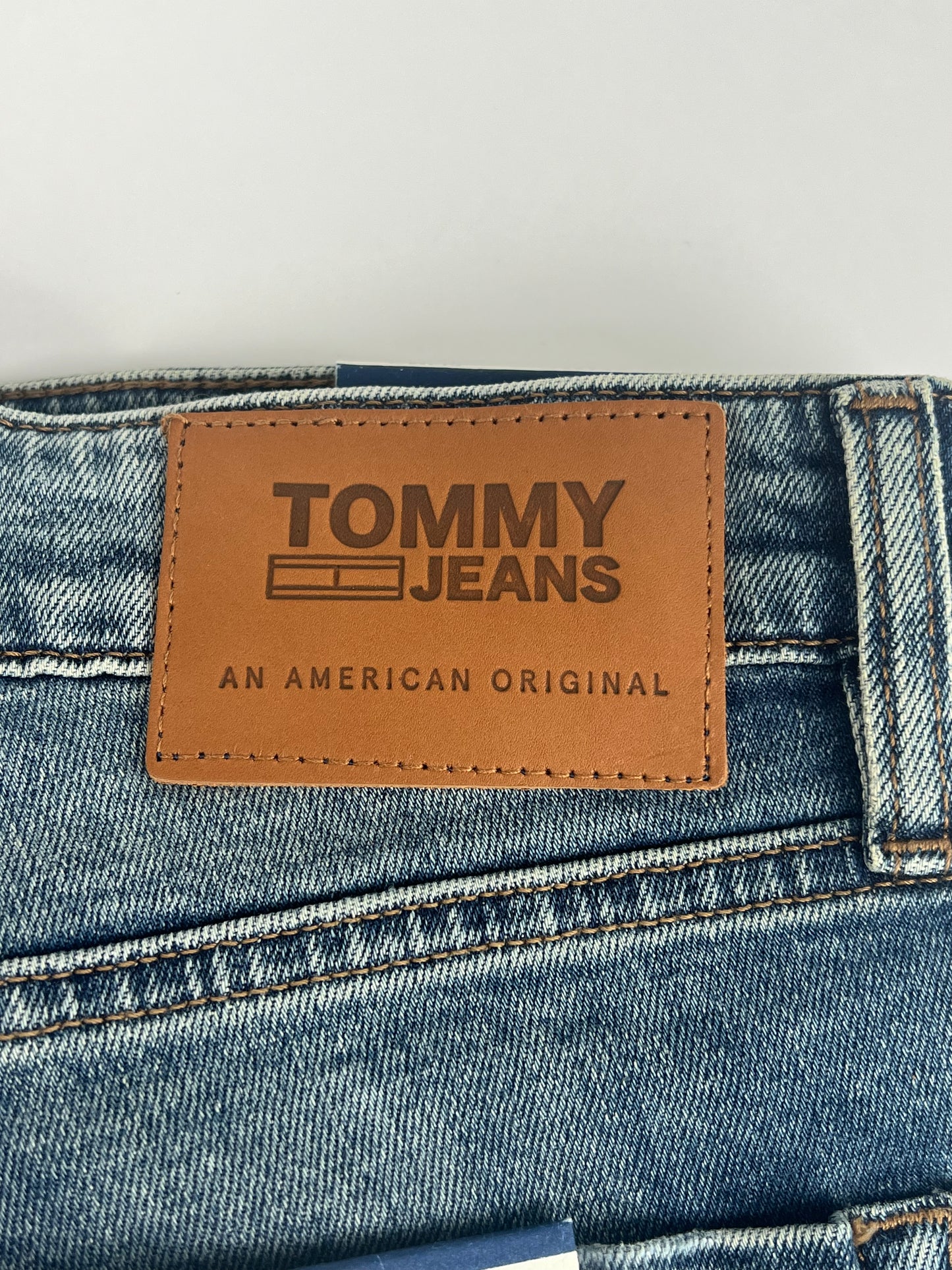 Tommy Hilfiger