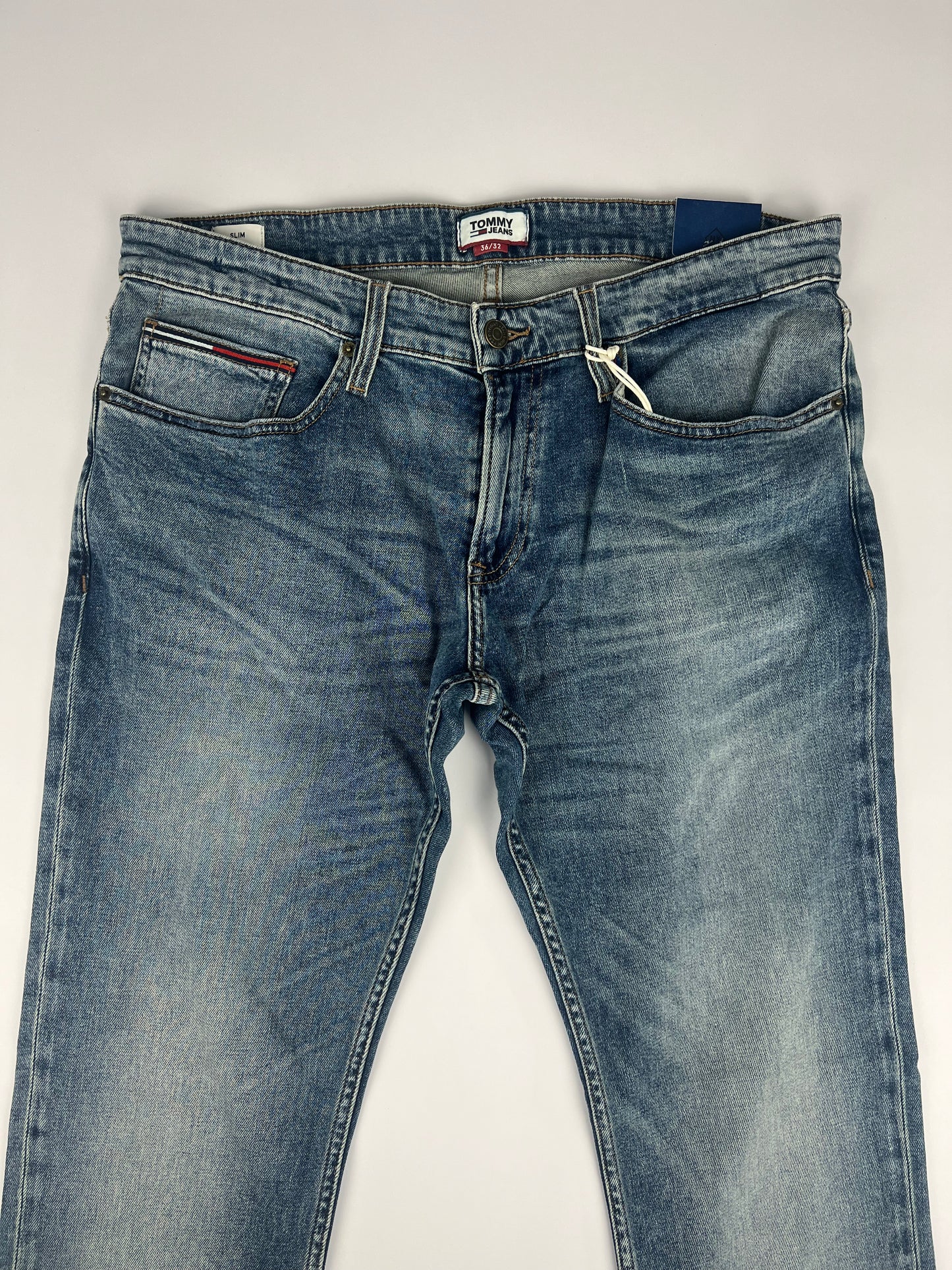 Tommy Hilfiger