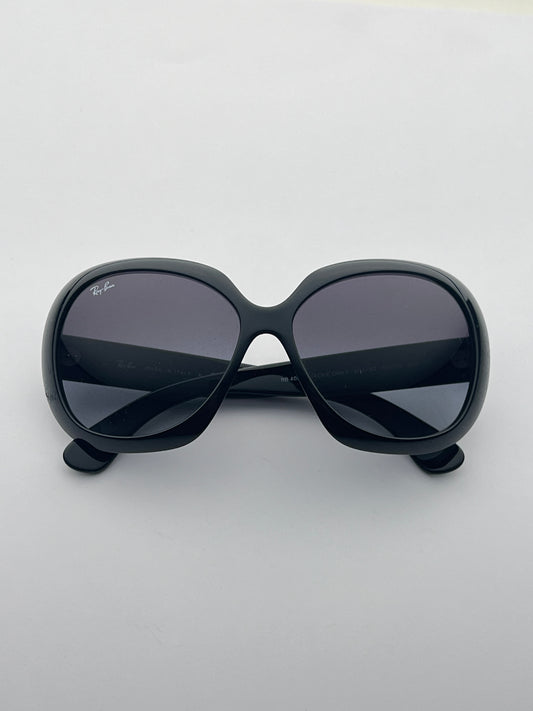 Ray-Ban