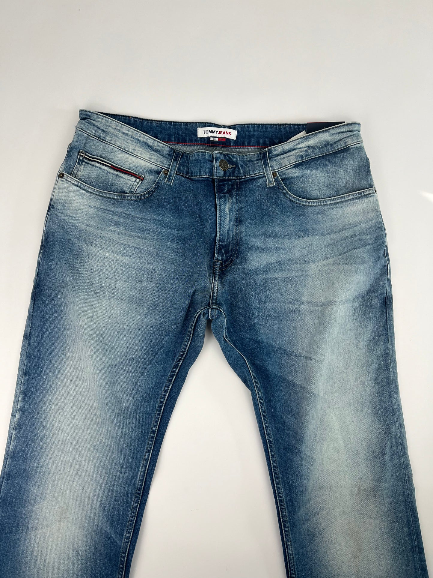 Tommy Hilfiger