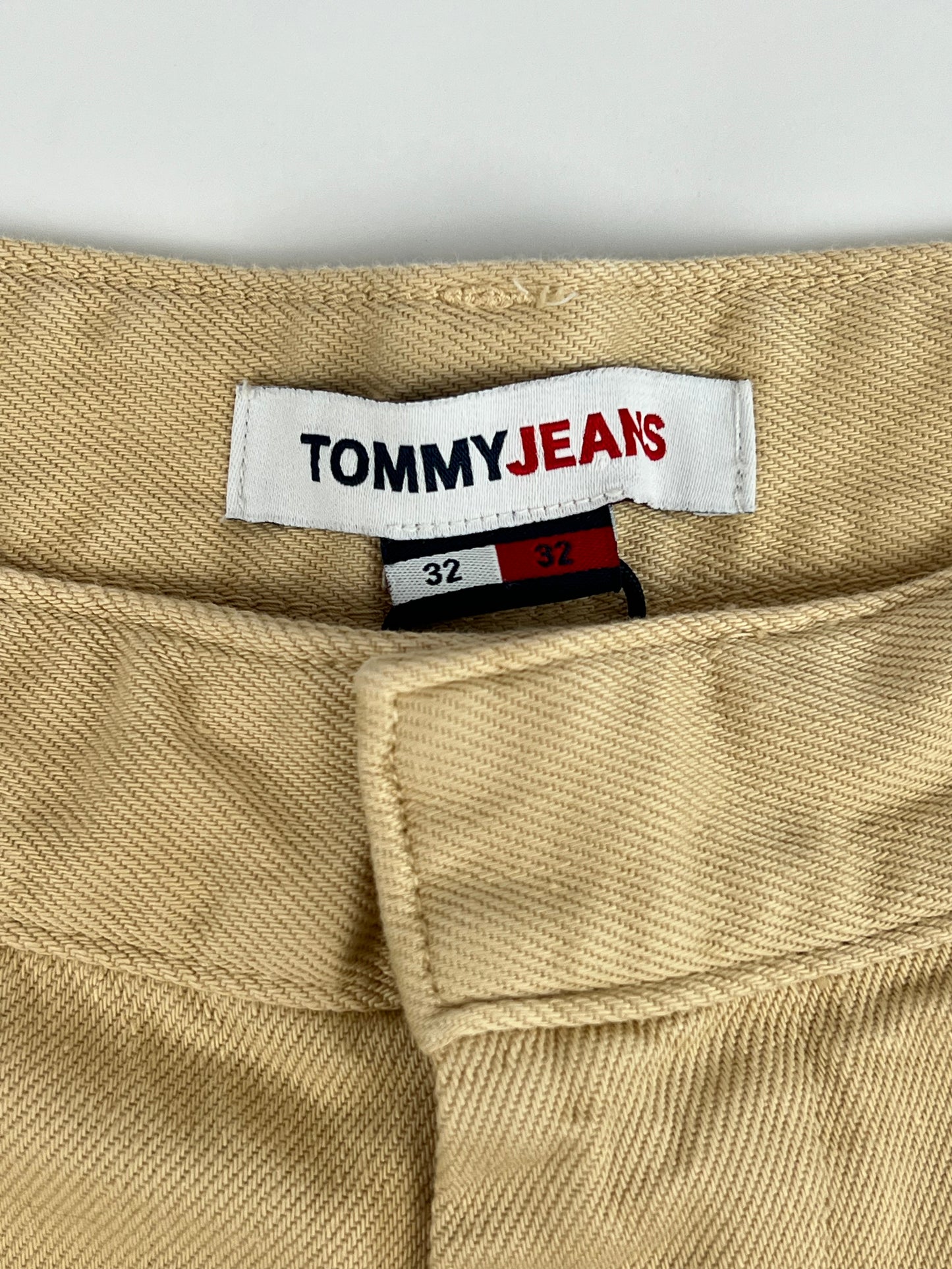 Tommy Hilfiger