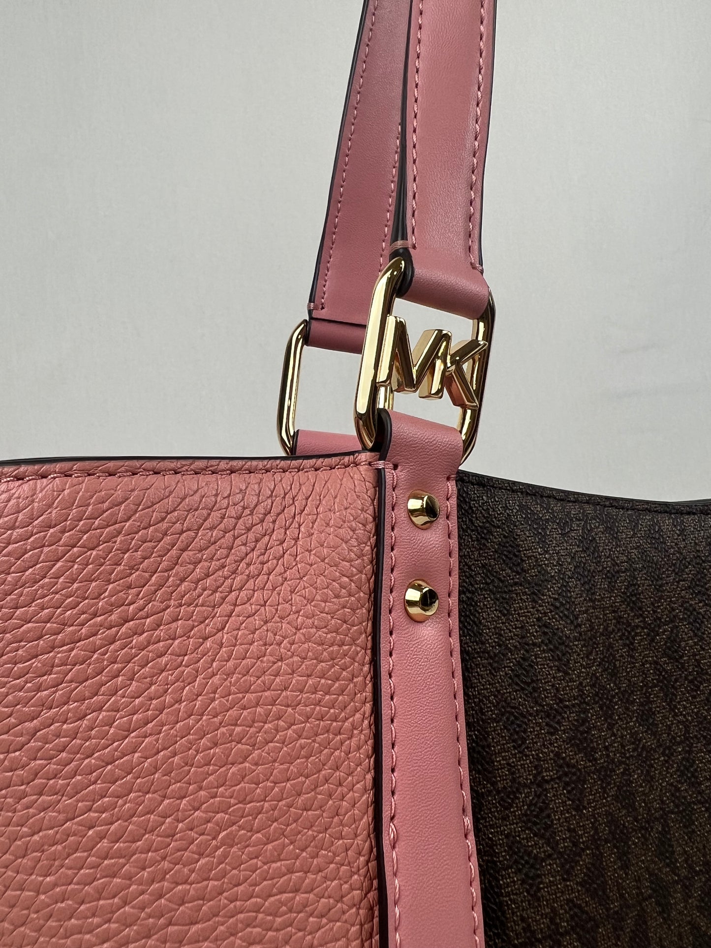 pink