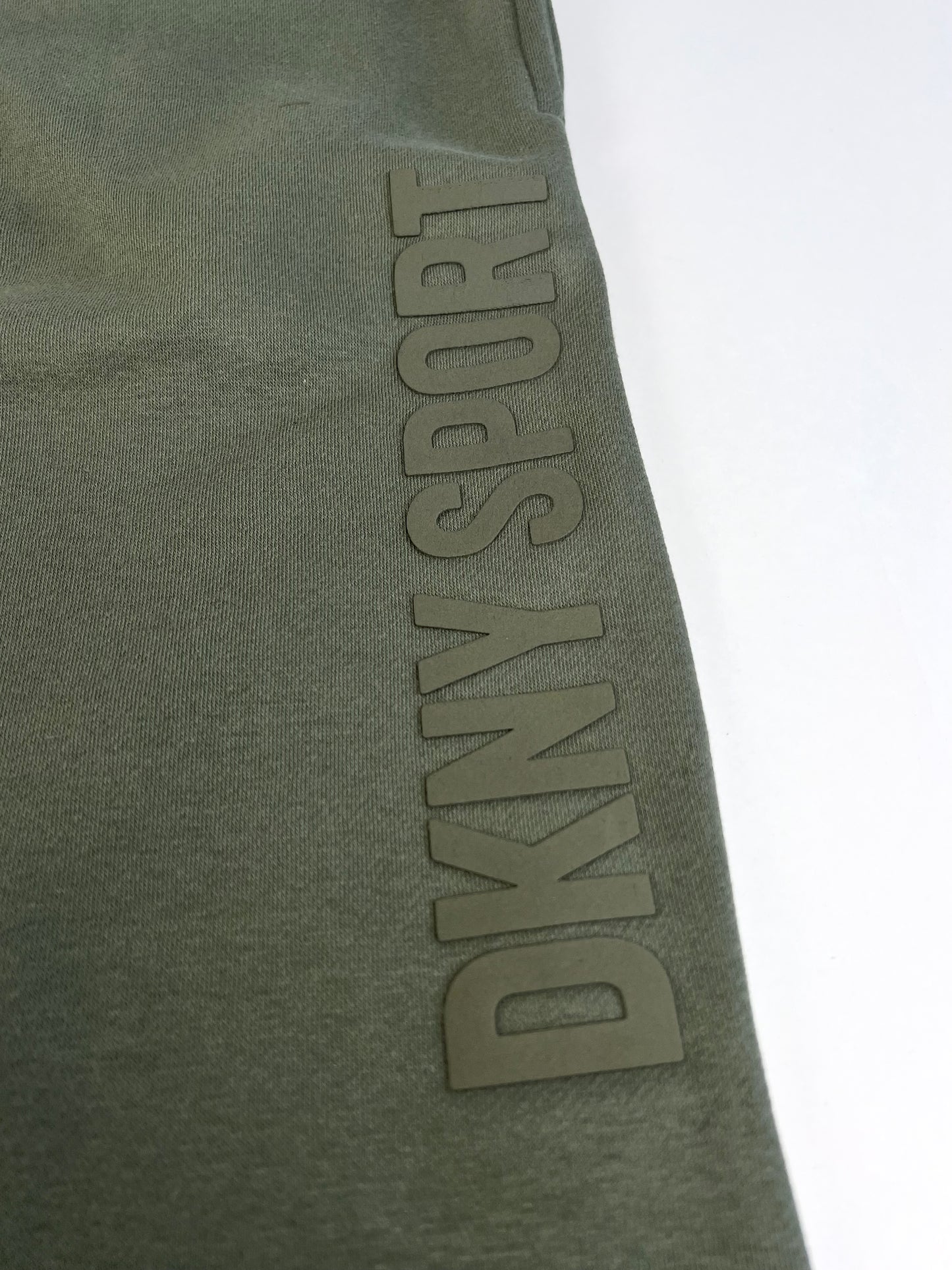 DKNY