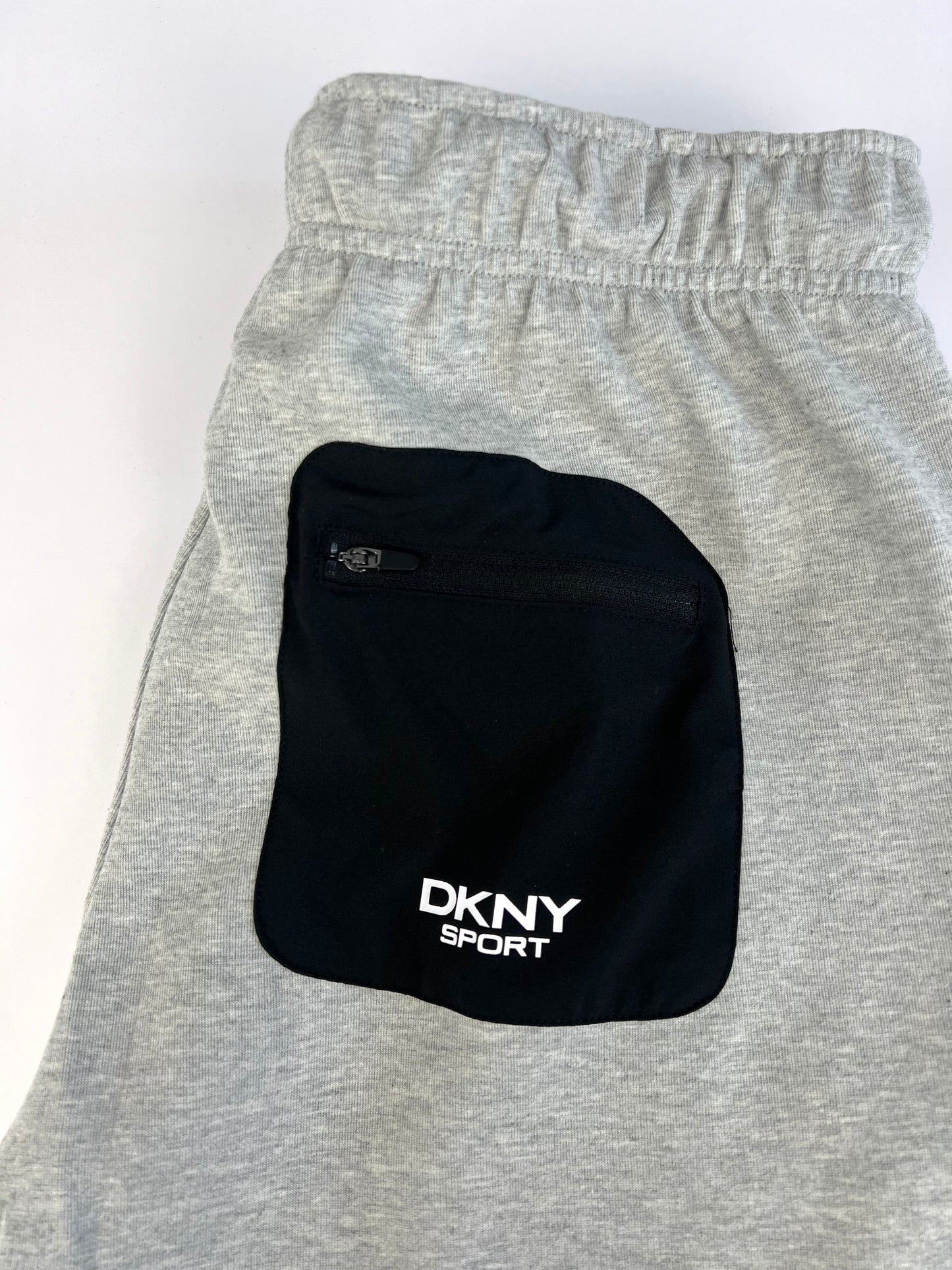 DKNY
