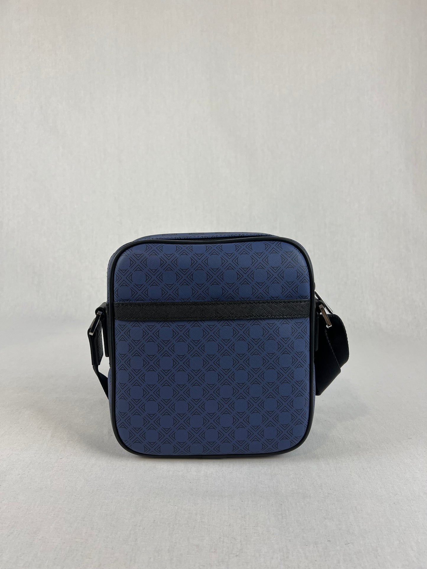 Azzaro