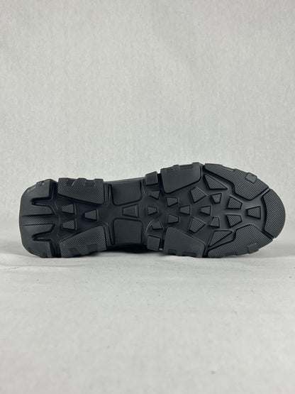 By MCQ (McQueen)
