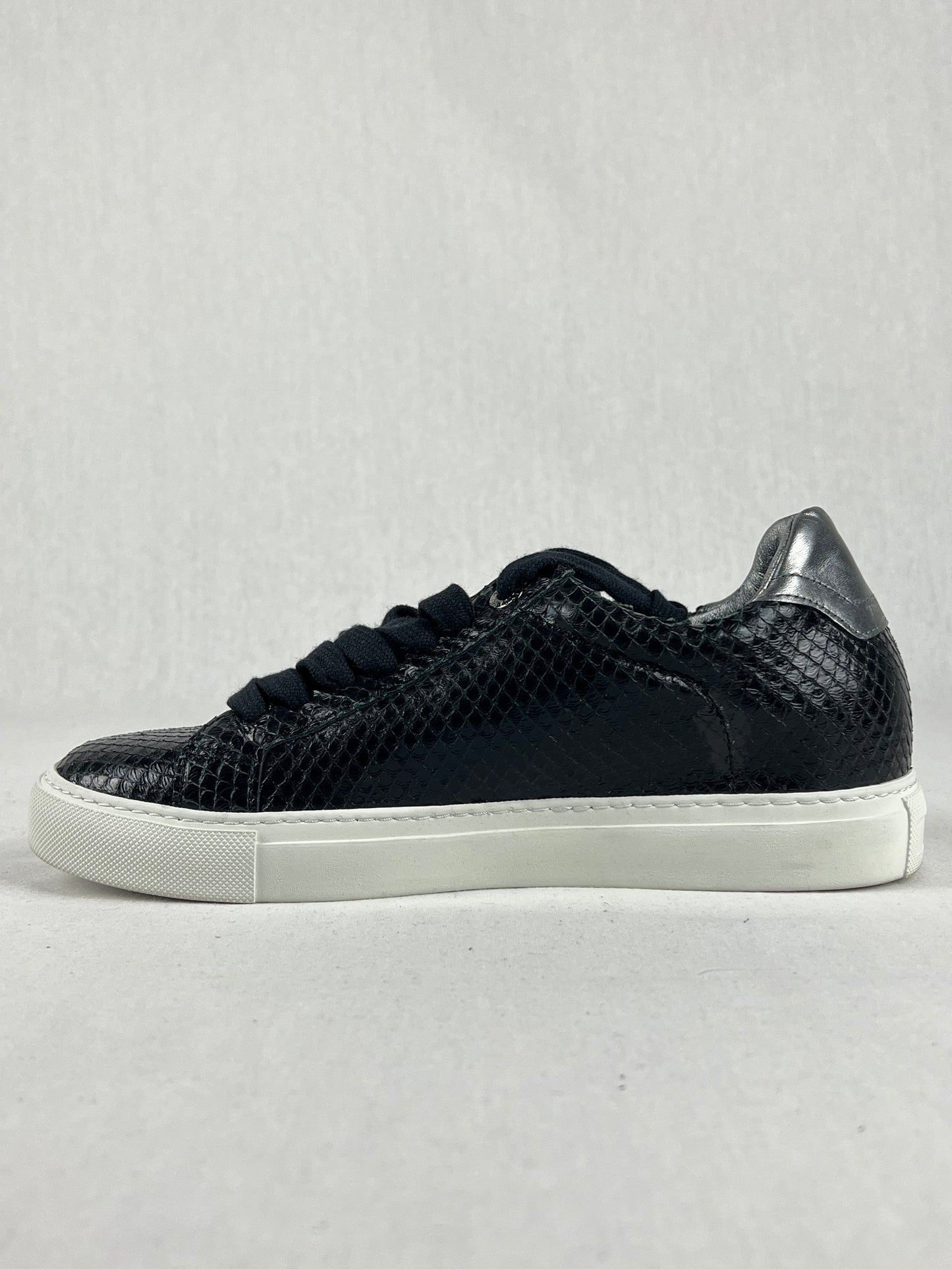 Zadig &amp; Voltaire